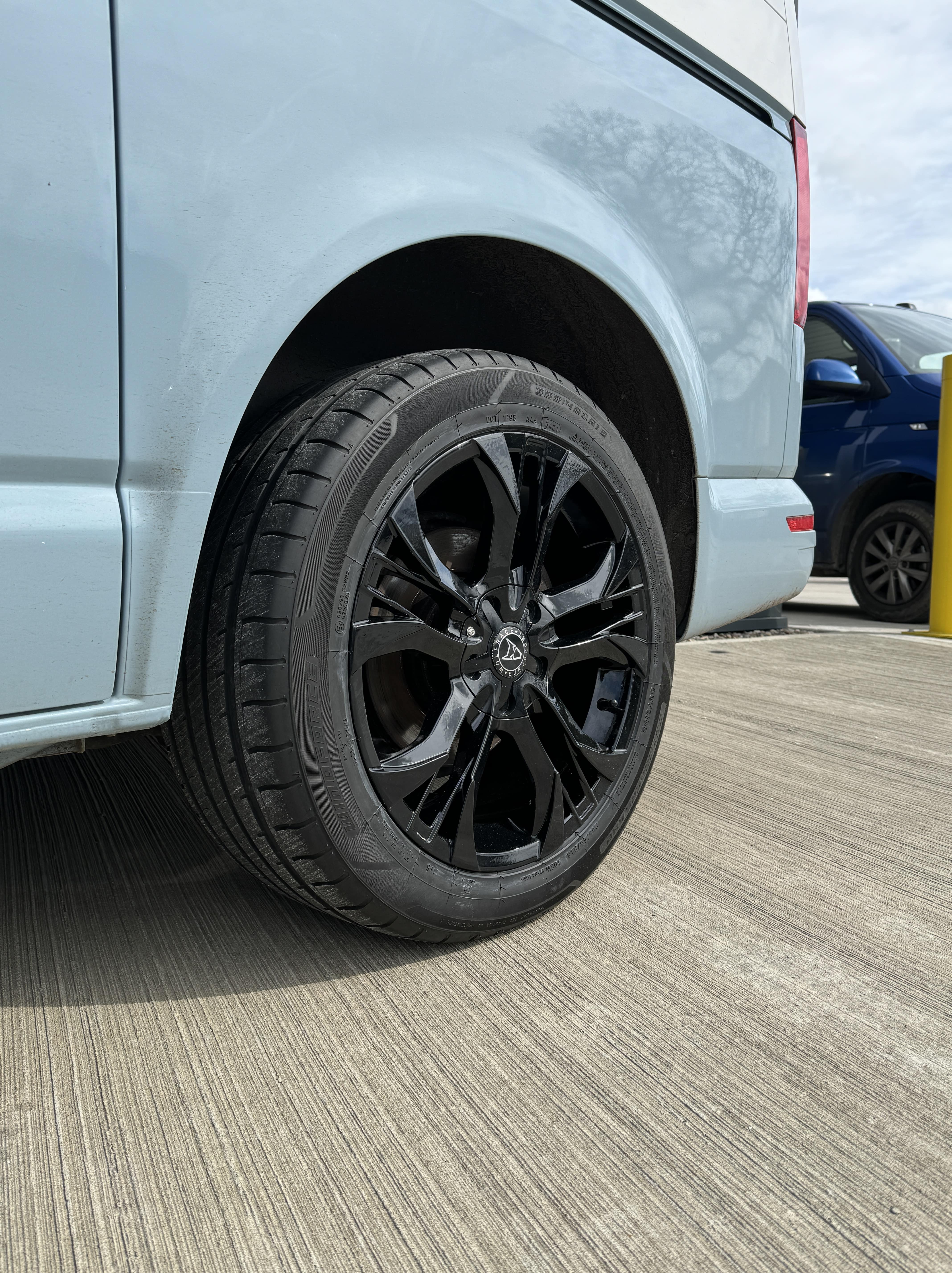 VW T6 Campervan 2.0 TDI T28 BlueMotion Tech Highline Panel Van 5dr Diesel DSG FWD SWB Euro 6 (150 ps)