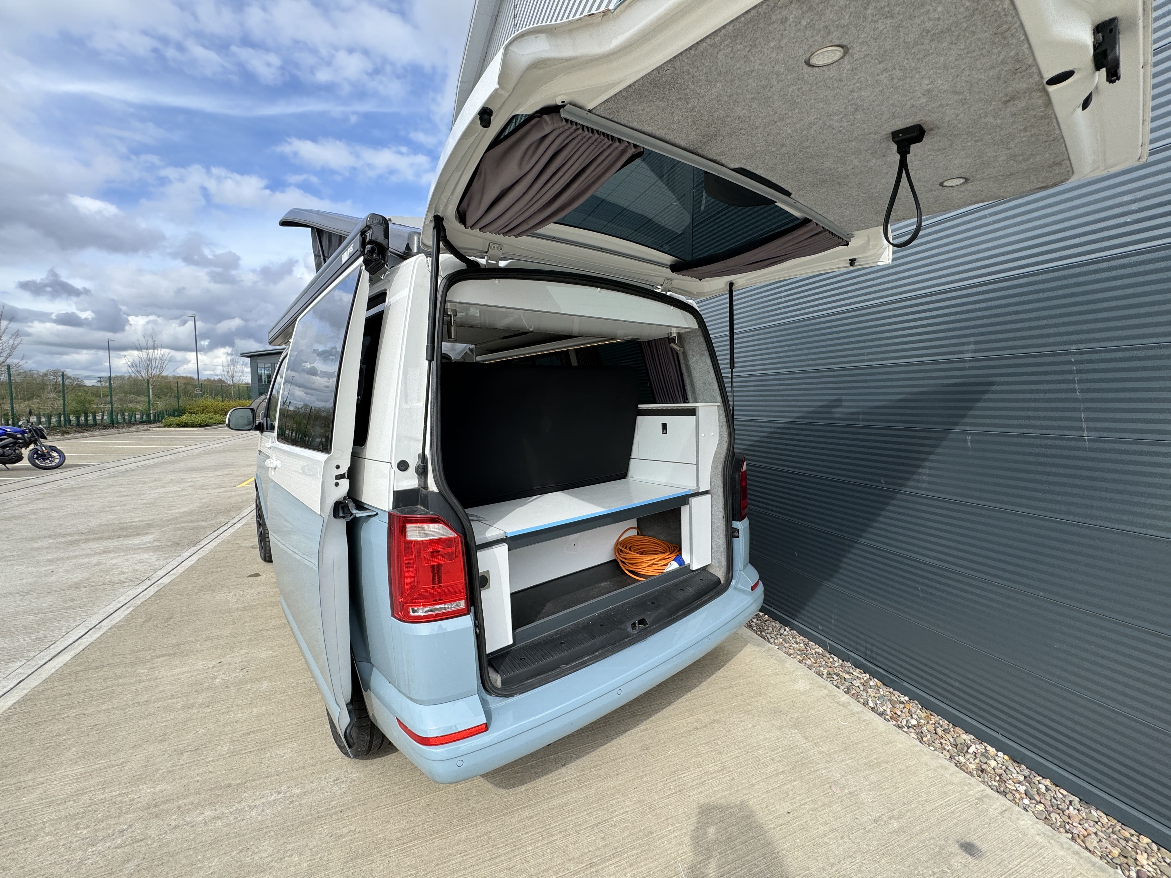 VW T6 Campervan 2.0 TDI T28 BlueMotion Tech Highline Panel Van 5dr Diesel DSG FWD SWB Euro 6 (150 ps)