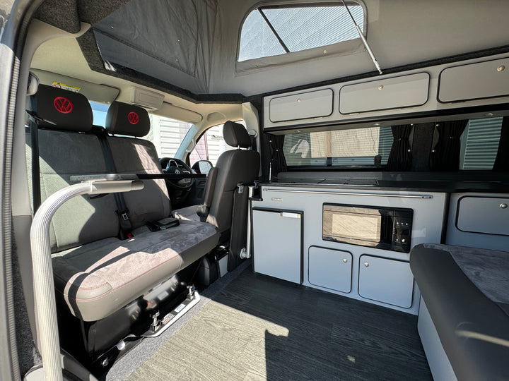 Volkswagen Transporter Sportline Black Edition Campervan