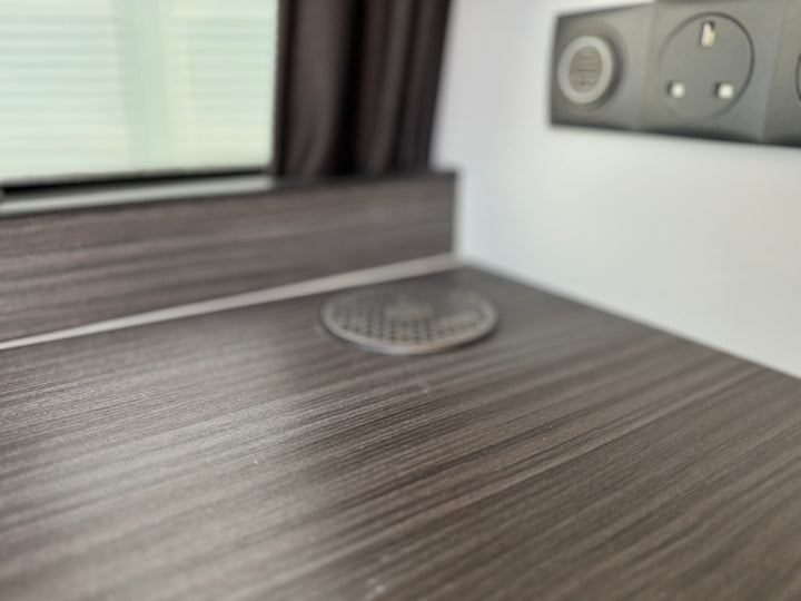 Volkswagen Transporter Sportline Black Edition Campervan