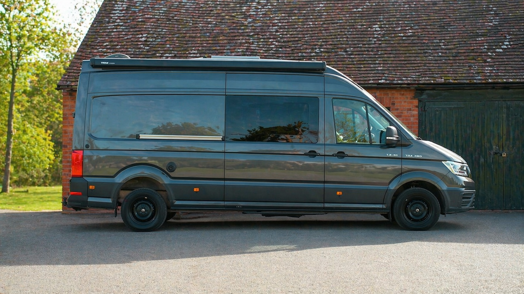 MAN TGE 4x4 Campervan (Cargo Clips Modular Conversion)