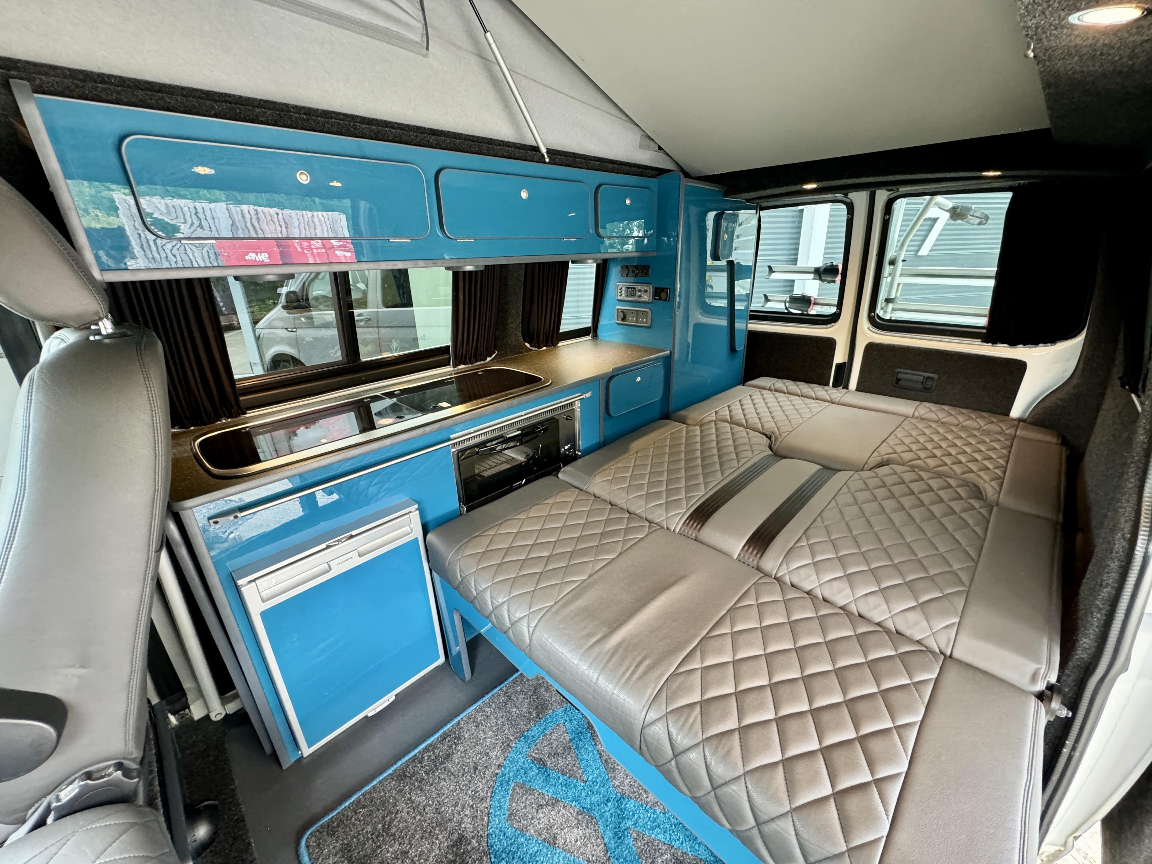 2.0 TDI T28 BlueMotion Tech Highline Campervan 5dr Diesel Manual SWB Euro 6 (102 ps)