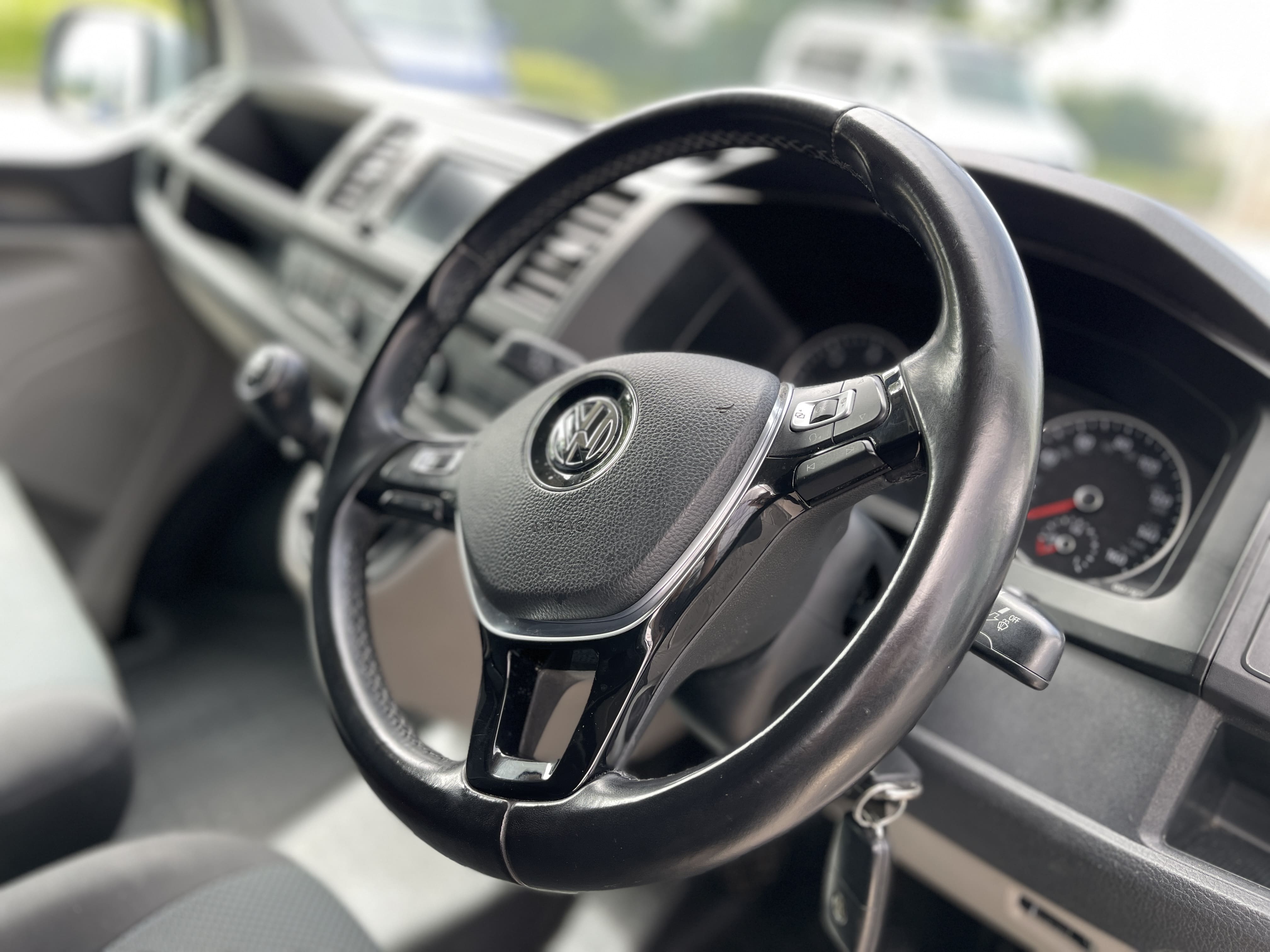 Volkswagen Transporter | 2.0 TDI T30 BlueMotion Tech Highline Panel Van 5dr Diesel Manual FWD LWB Euro 6 (s/s) (102 ps)