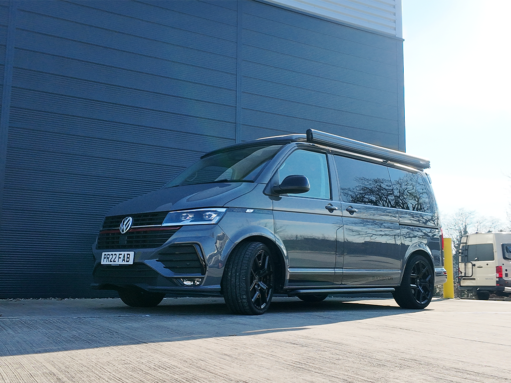 Volkswagen Transporter Sportline Black Edition Campervan