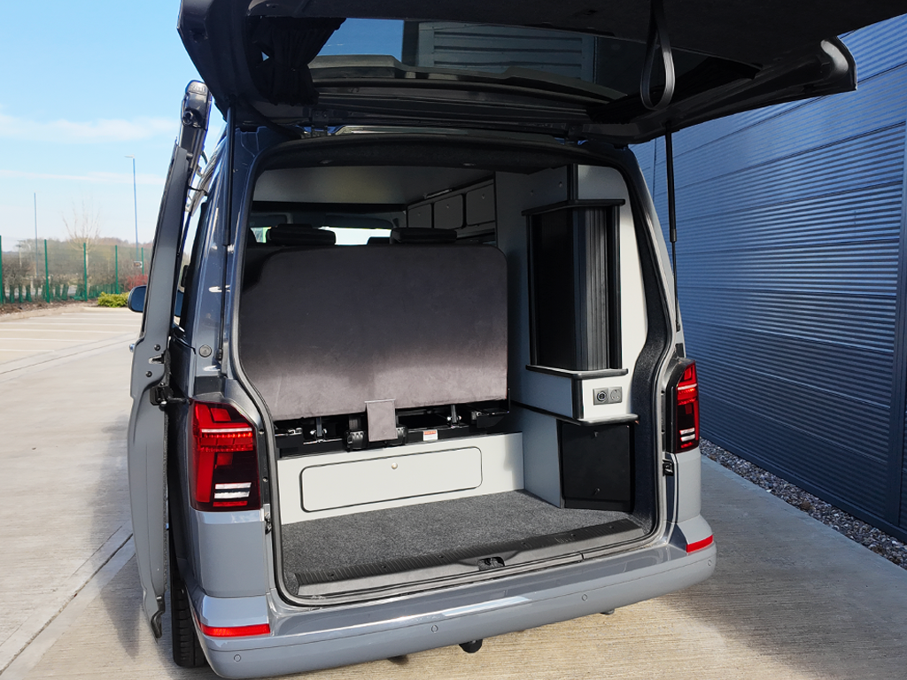 Volkswagen Transporter Sportline Black Edition Campervan