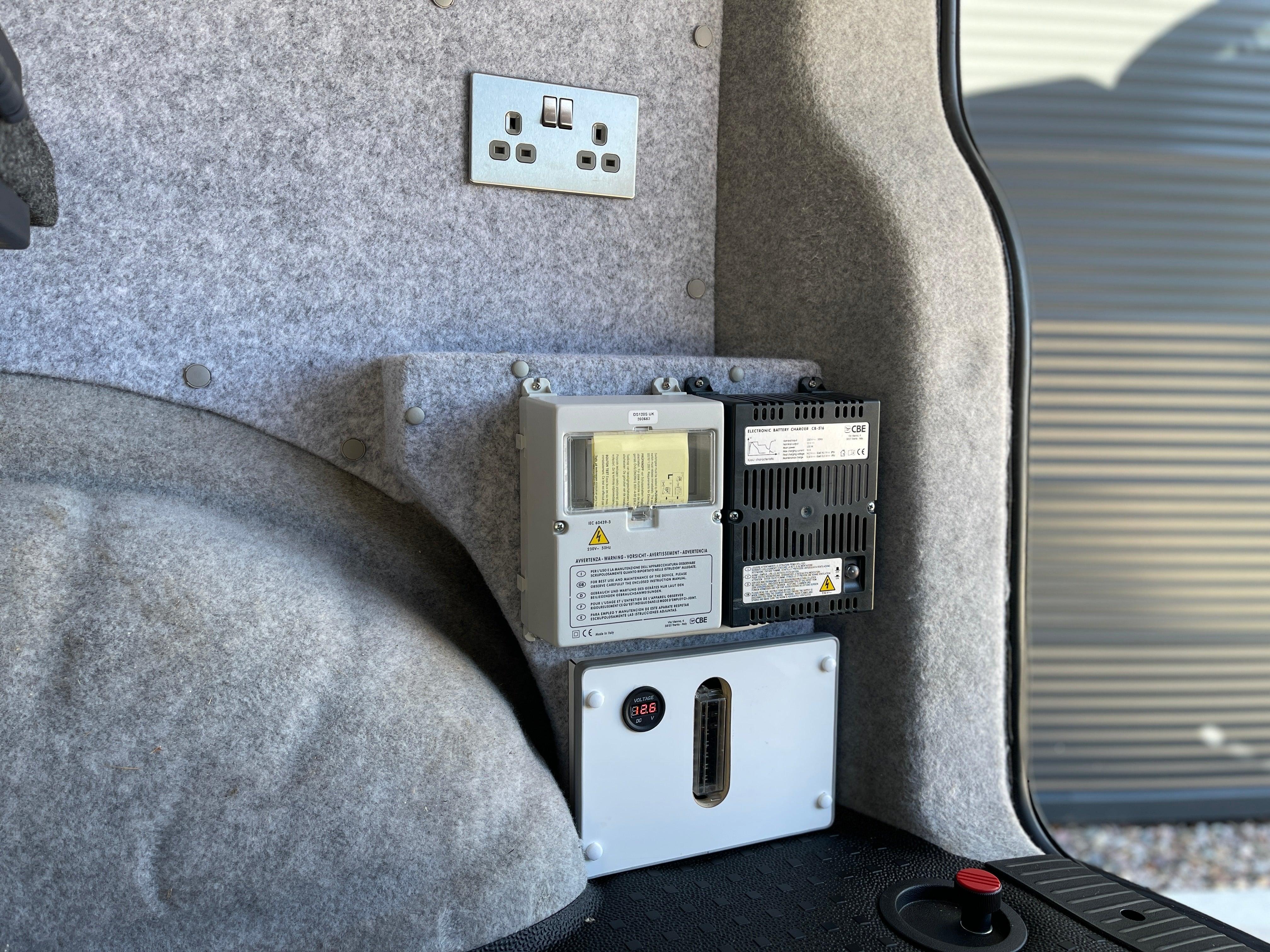 Volkswagen Transporter 2.0TDI (150ps) Kombi - Wildworx - Volkswagen Transporter 2.0TDI (150ps) Kombi