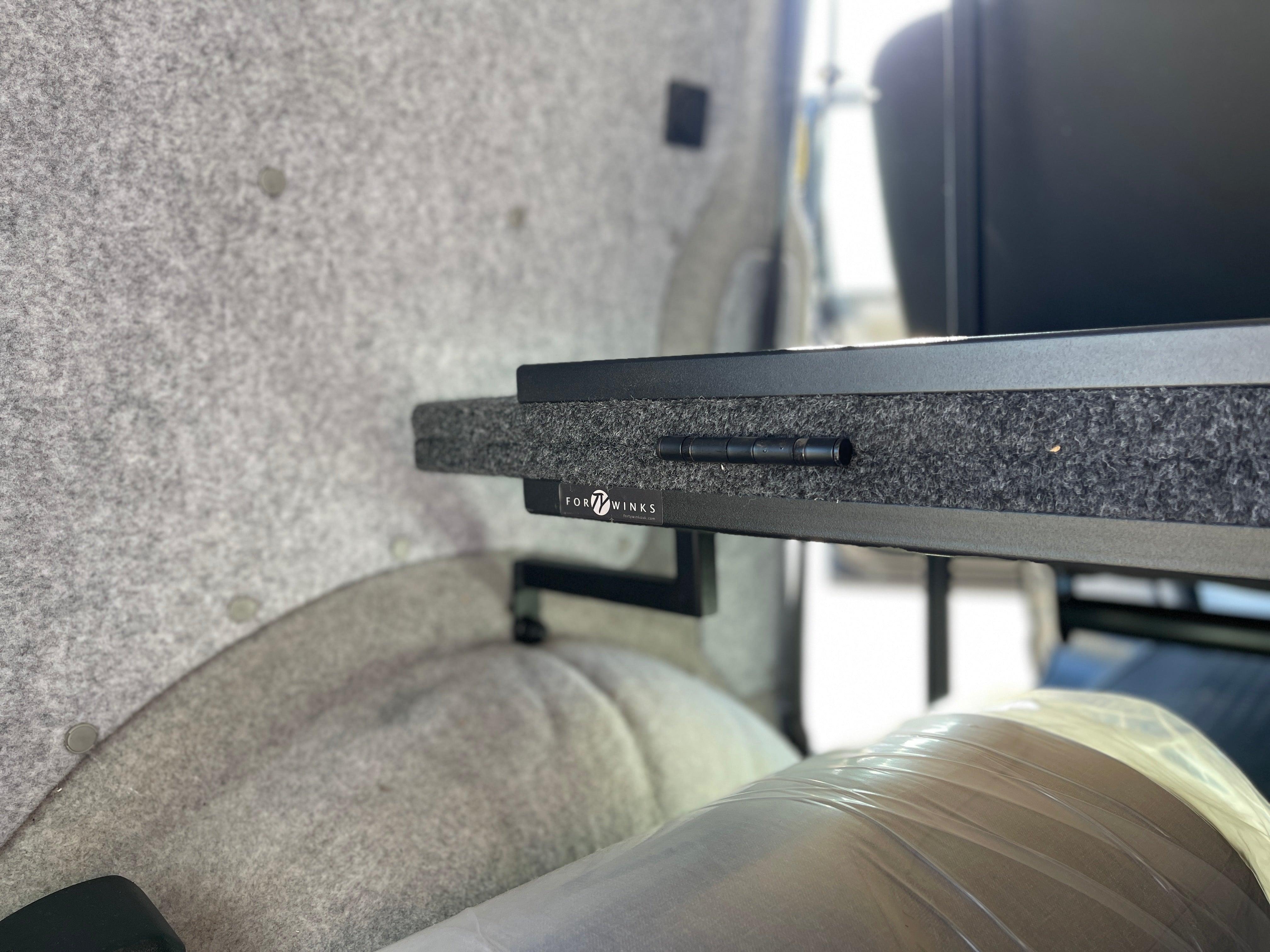 Volkswagen Transporter 2.0TDI (150ps) Kombi - Wildworx - Volkswagen Transporter 2.0TDI (150ps) Kombi