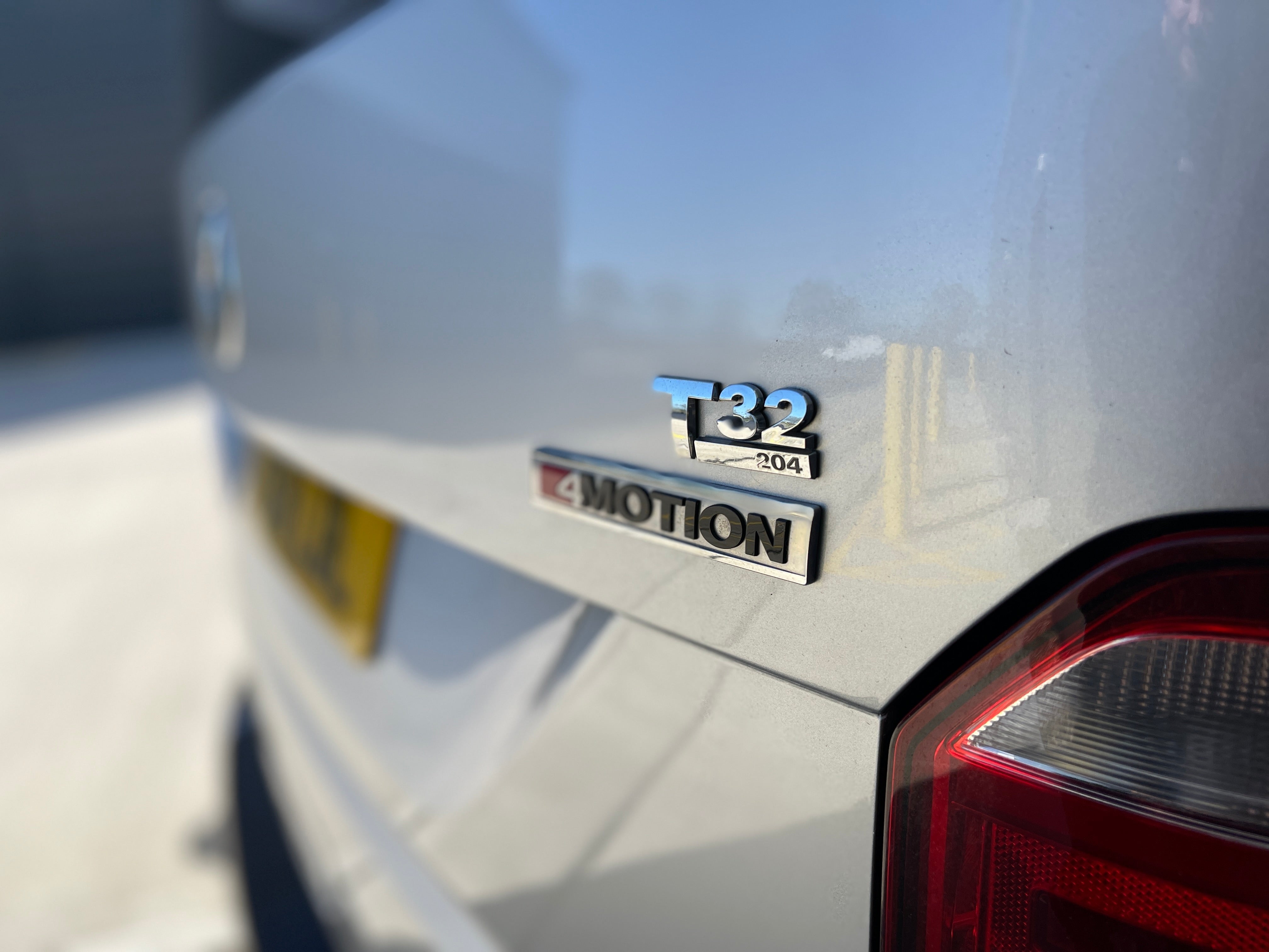 VE18LDL 2.0 BiTDI T32 Highline 5dr Diesel DSG 4Motion SWB Euro 6 (204 ps)