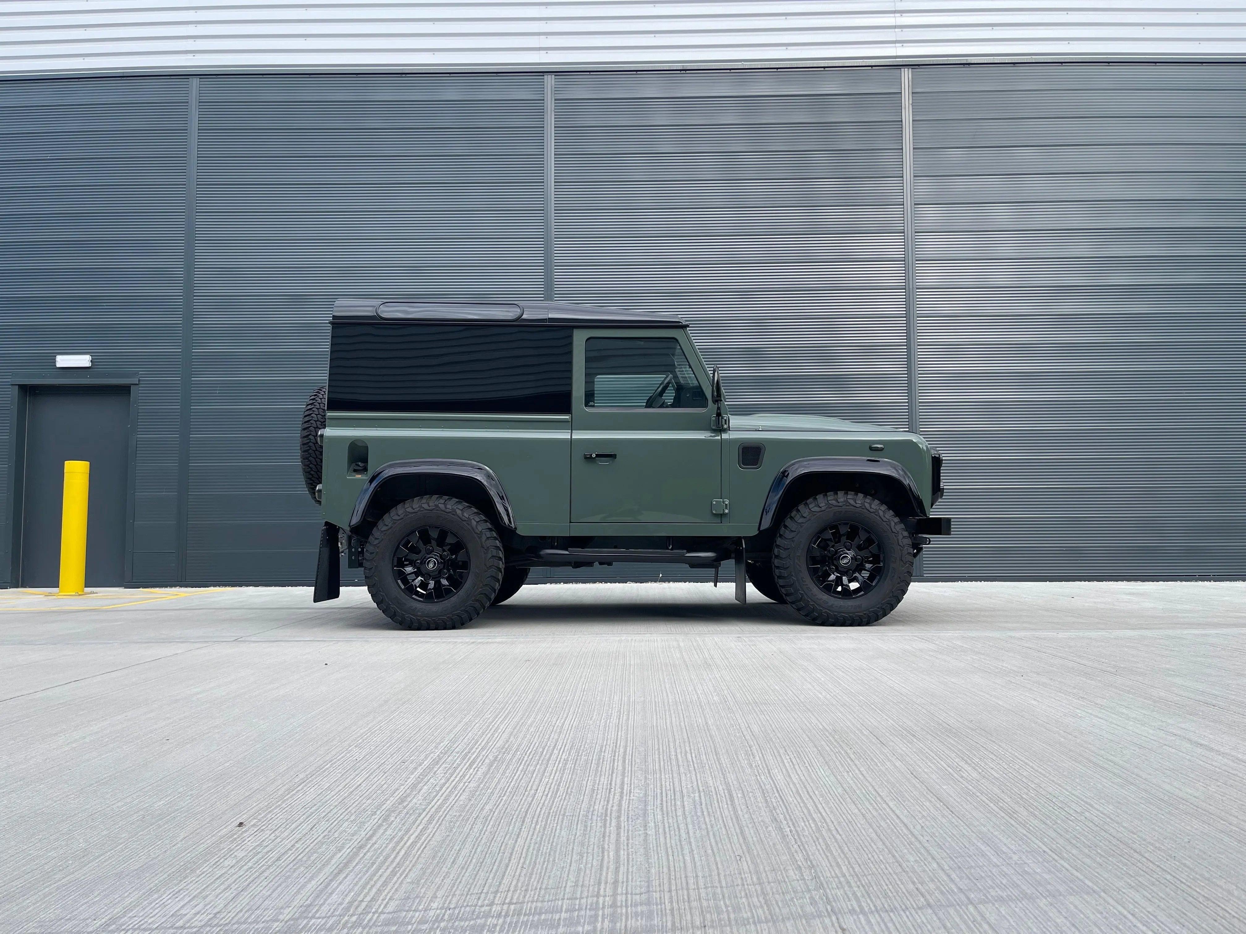 Land Rover Defender 90 | OE65PVA SUV (2006 - 2016) 2.2 TDCi Hard Top 3dr Diesel Manual 4WD SWB Euro 5 (122 ps) Wildworx | Campervan Conversions, Sales & Accessories Wildworx | Campervan Conversions, Sales & Accessories