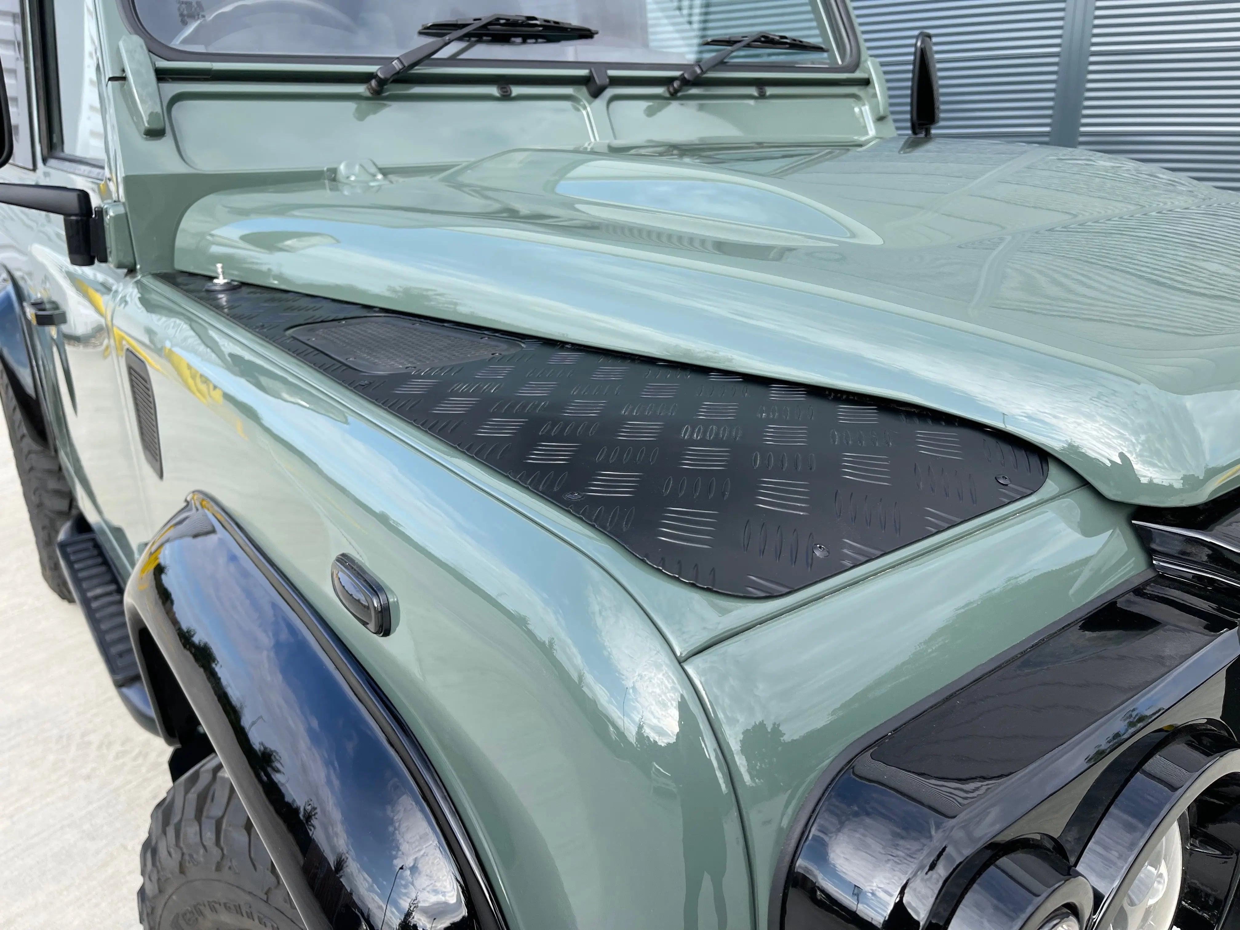 Land Rover Defender 90 | OE65PVA SUV (2006 - 2016) 2.2 TDCi Hard Top 3dr Diesel Manual 4WD SWB Euro 5 (122 ps) Wildworx | Campervan Conversions, Sales & Accessories Wildworx | Campervan Conversions, Sales & Accessories