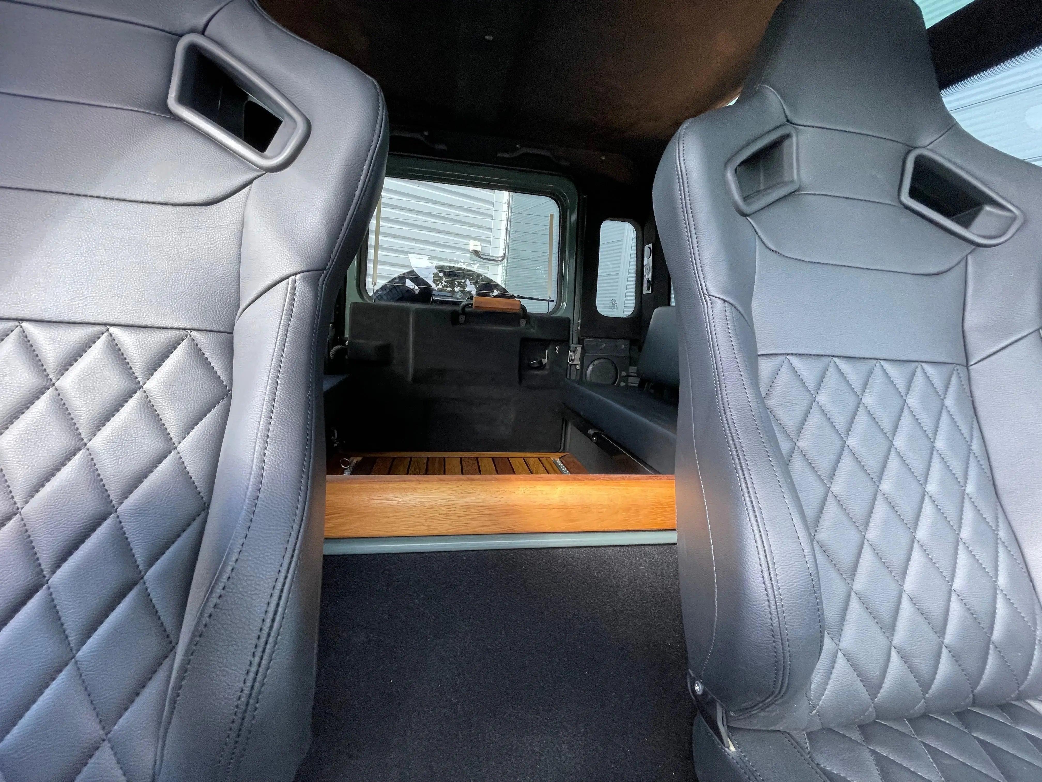 Land Rover Defender 90 | OE65PVA SUV (2006 - 2016) 2.2 TDCi Hard Top 3dr Diesel Manual 4WD SWB Euro 5 (122 ps) Wildworx | Campervan Conversions, Sales & Accessories Wildworx | Campervan Conversions, Sales & Accessories