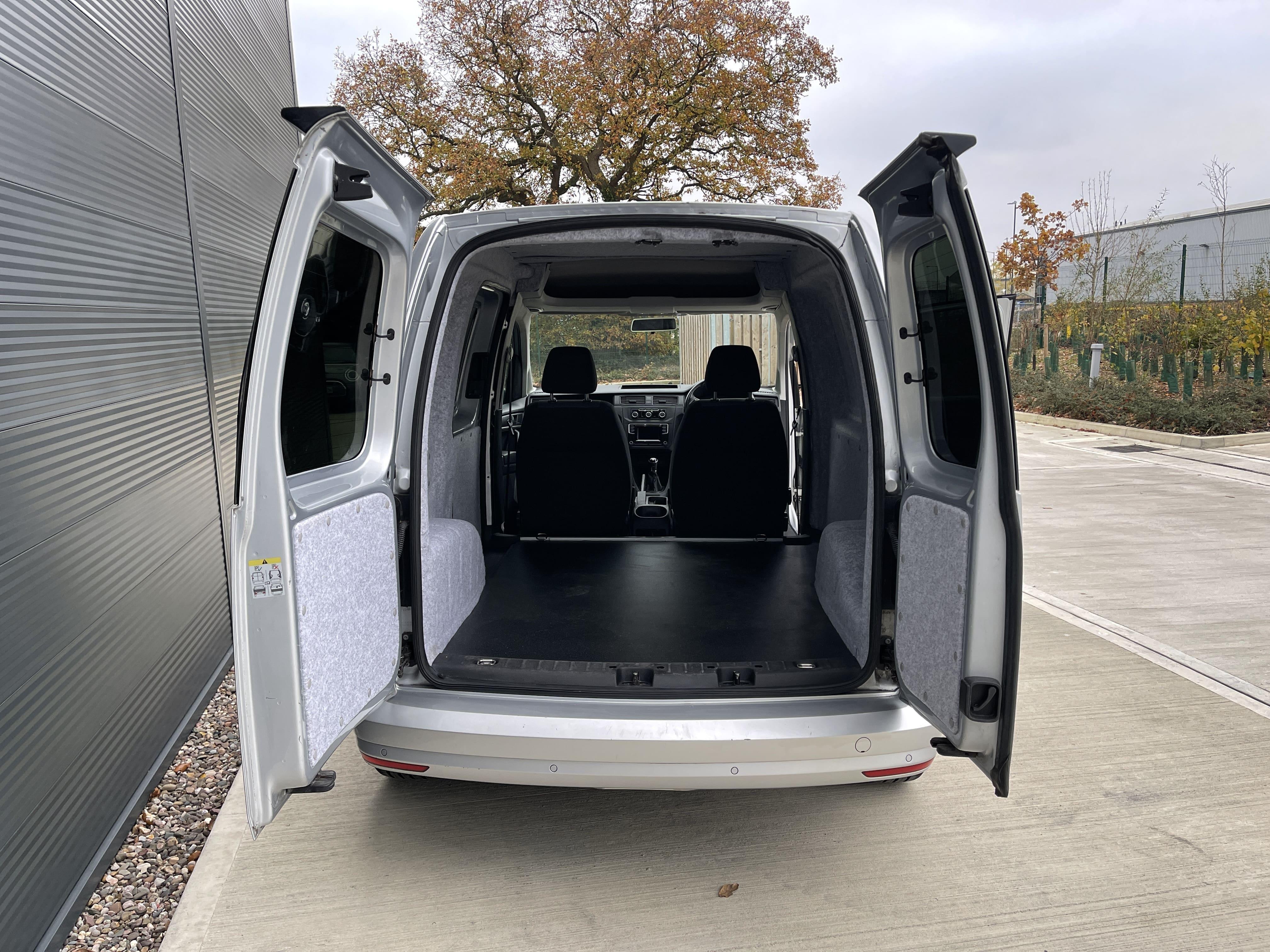 Volkswagen Caddy 2.0 TDI Trendline Manual (102 ps) - Wildworx | Campervan Conversions, Sales & Accessories -Volkswagen Caddy 2.0 TDI Trendline Manual (102 ps)