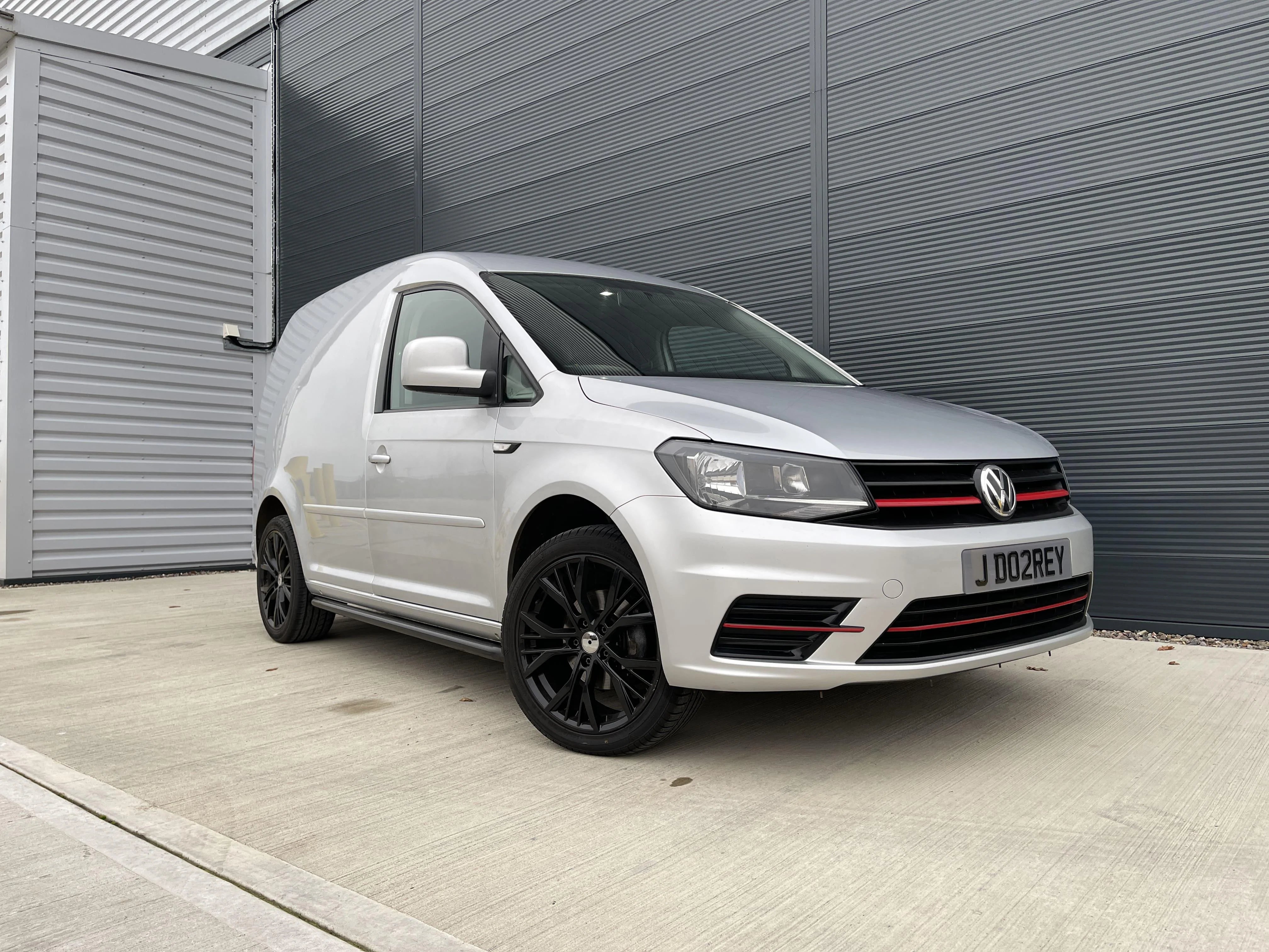 Volkswagen Caddy 2.0 TDI Trendline Manual (102 ps) - Wildworx | Campervan Conversions, Sales & Accessories -Volkswagen Caddy 2.0 TDI Trendline Manual (102 ps)