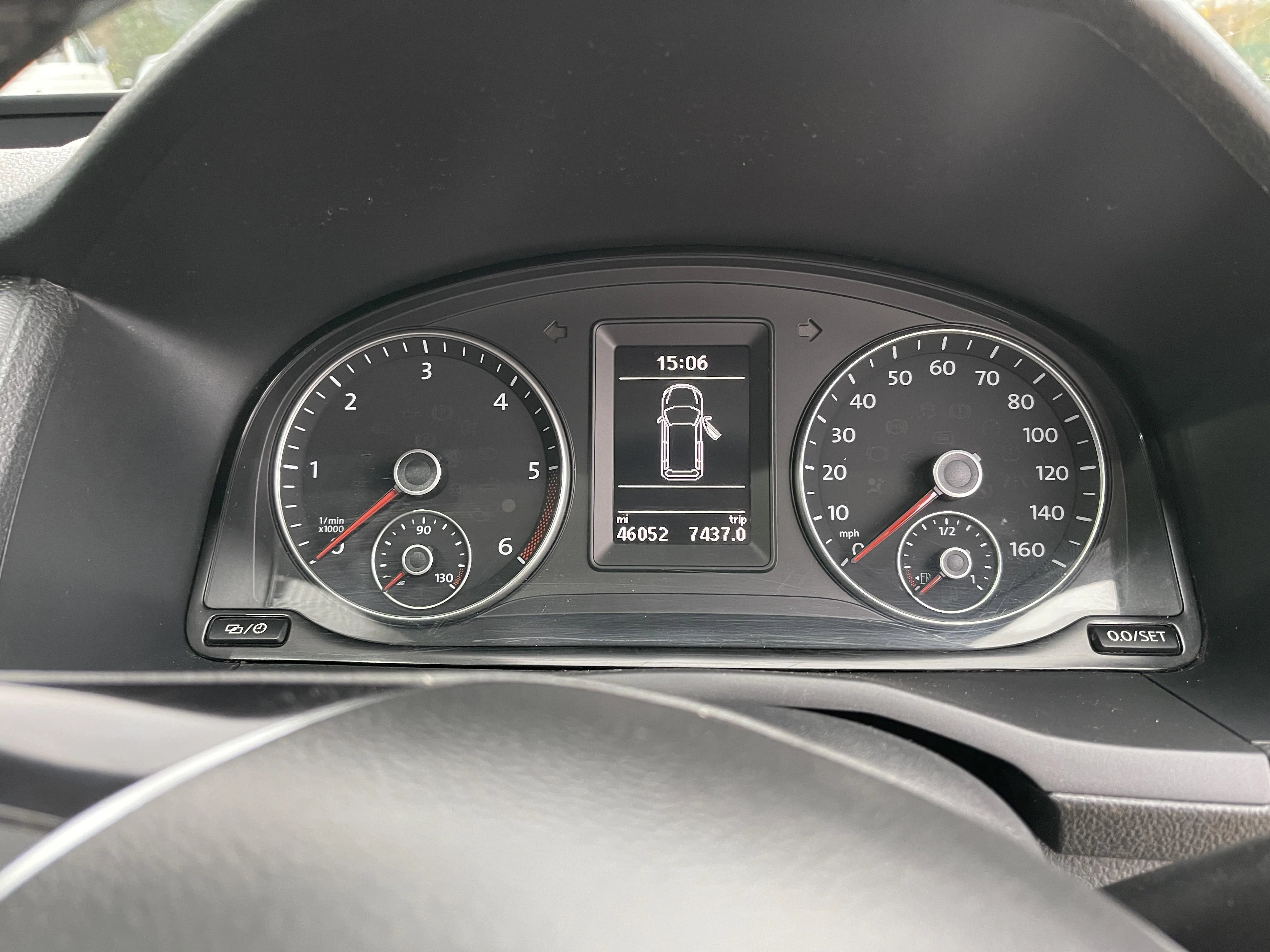 Volkswagen Caddy 2.0 TDI Trendline Manual (102 ps) - Wildworx | Campervan Conversions, Sales & Accessories -Volkswagen Caddy 2.0 TDI Trendline Manual (102 ps)