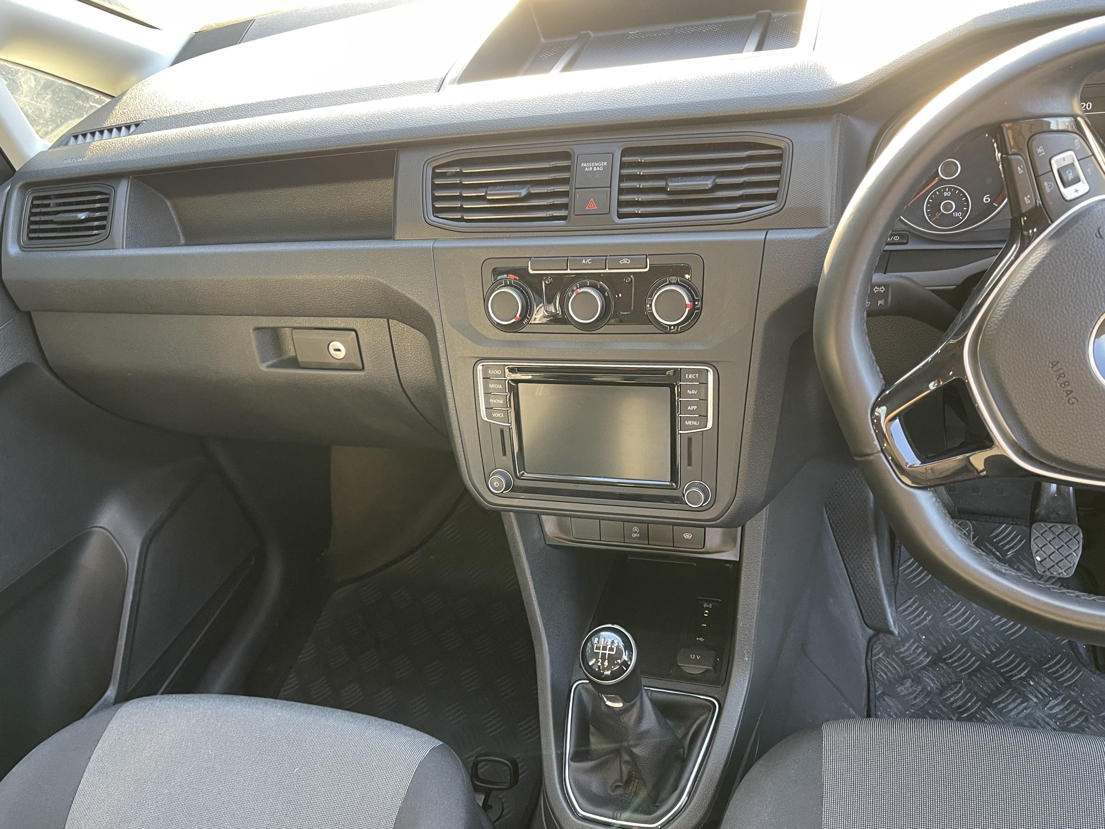 Volkswagen Caddy Maxi Highline Manual Euro 6 (102 ps) - Wildworx | Campervan Conversions, Sales & Accessories -Volkswagen Caddy Maxi Highline Manual Euro 6 (102 ps)