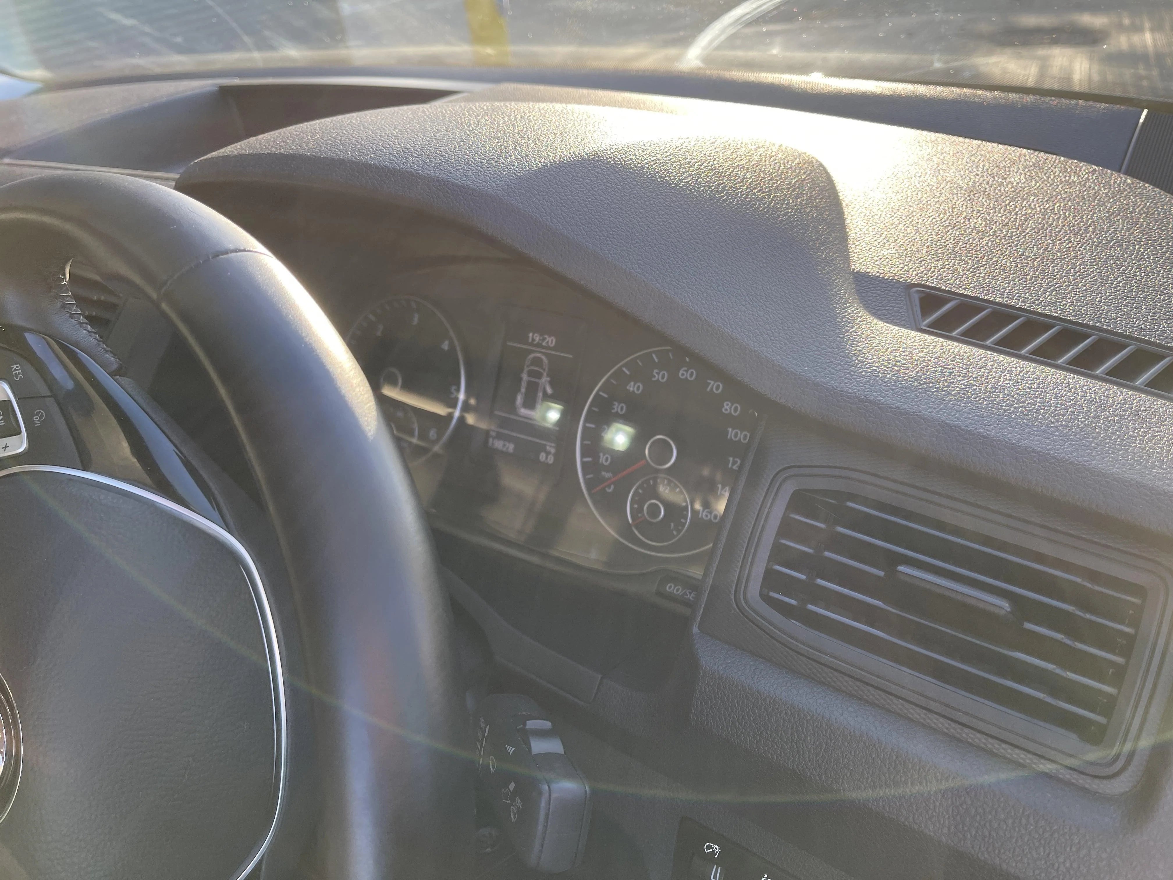 Volkswagen Caddy Maxi Highline Manual Euro 6 (102 ps) - Wildworx | Campervan Conversions, Sales & Accessories -Volkswagen Caddy Maxi Highline Manual Euro 6 (102 ps)