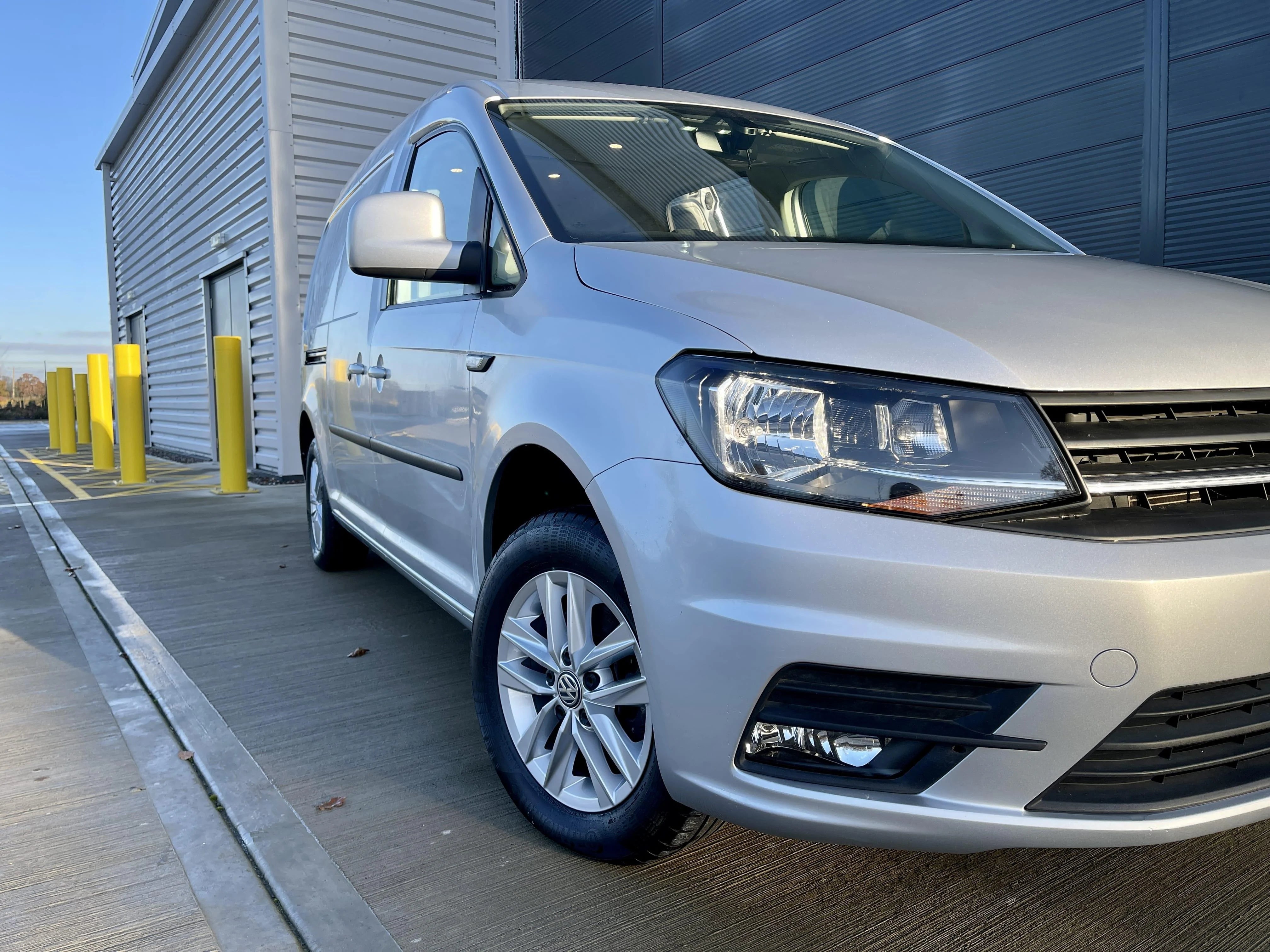 Volkswagen Caddy Maxi Highline Manual Euro 6 (102 ps) - Wildworx | Campervan Conversions, Sales & Accessories -Volkswagen Caddy Maxi Highline Manual Euro 6 (102 ps)