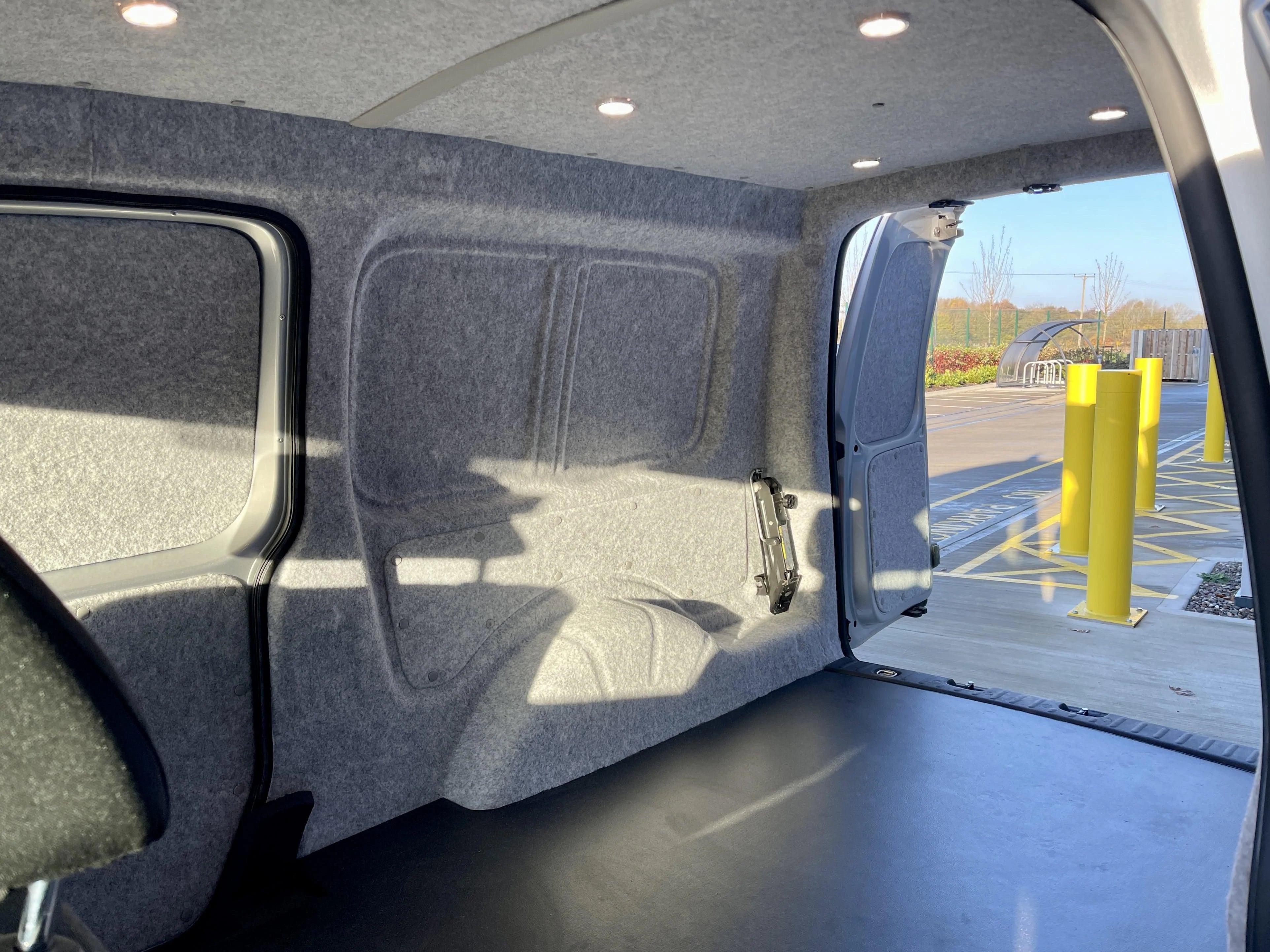 Volkswagen Caddy Maxi Highline Manual Euro 6 (102 ps) - Wildworx | Campervan Conversions, Sales & Accessories -Volkswagen Caddy Maxi Highline Manual Euro 6 (102 ps)