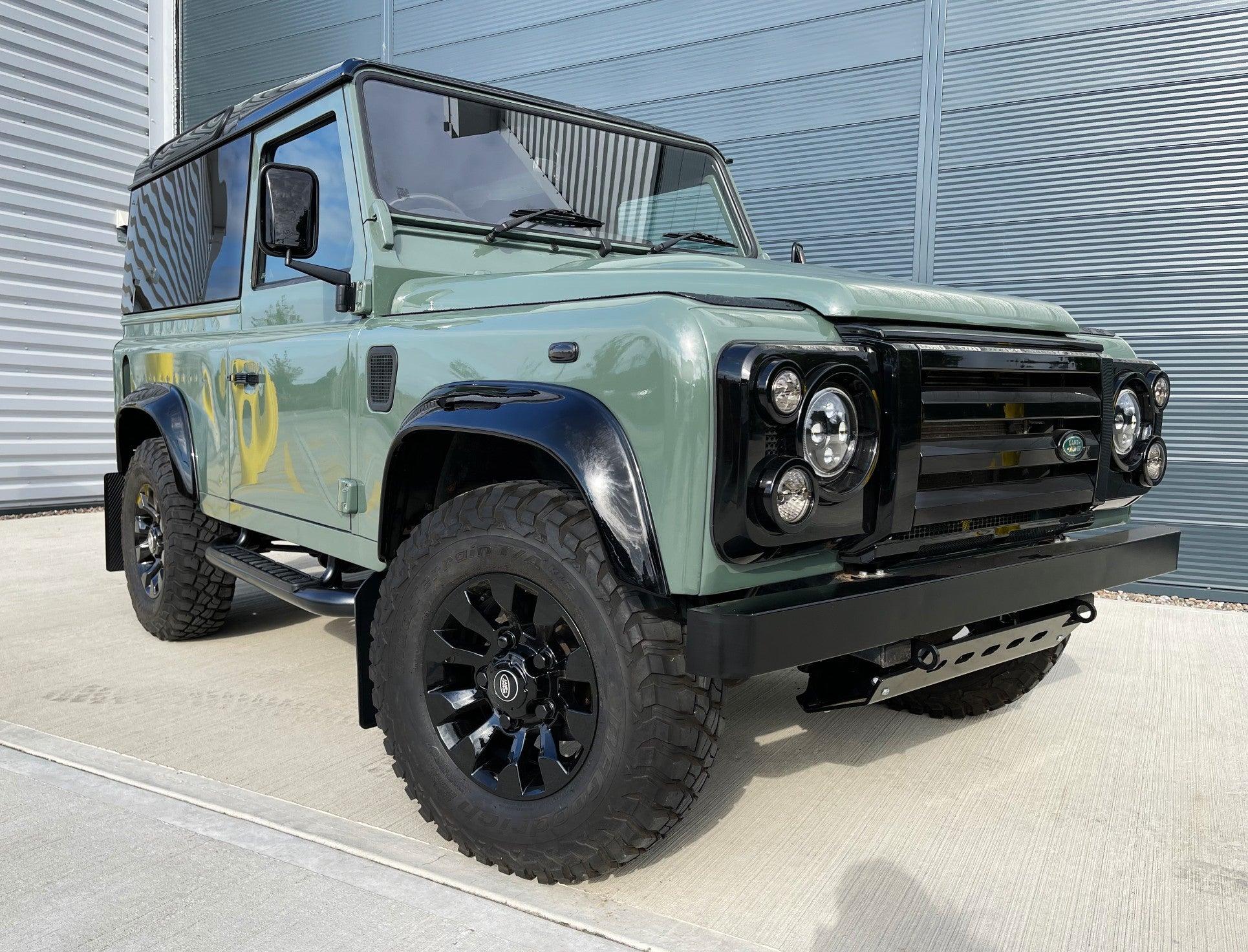 Defender 90 Keswick Green Restoriation – Wildworx