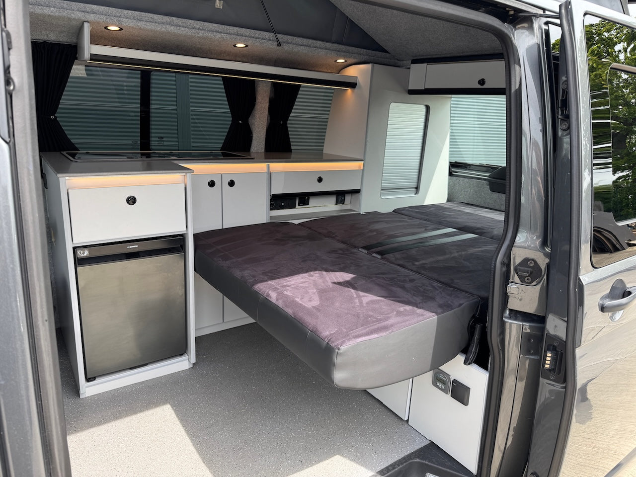Volkswagen Transporter Campervan | SW72DOU