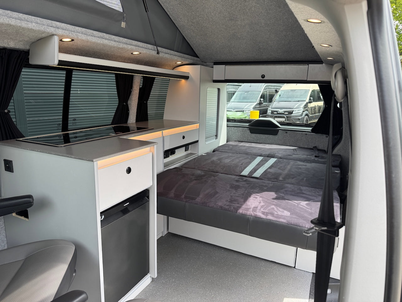 Volkswagen Transporter Campervan | SW72DOU