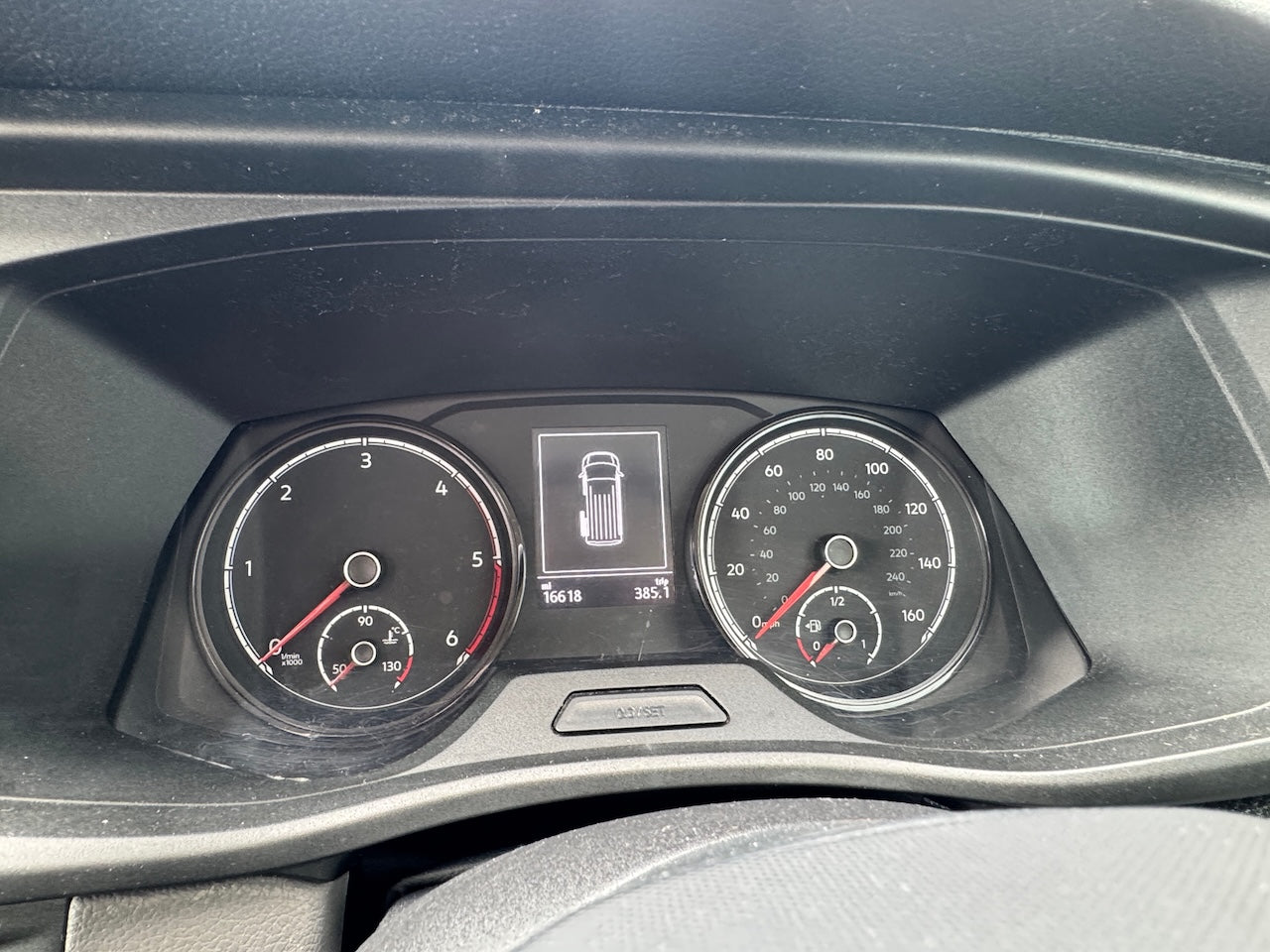 Volkswagen Transporter Campervan | SW72DOU