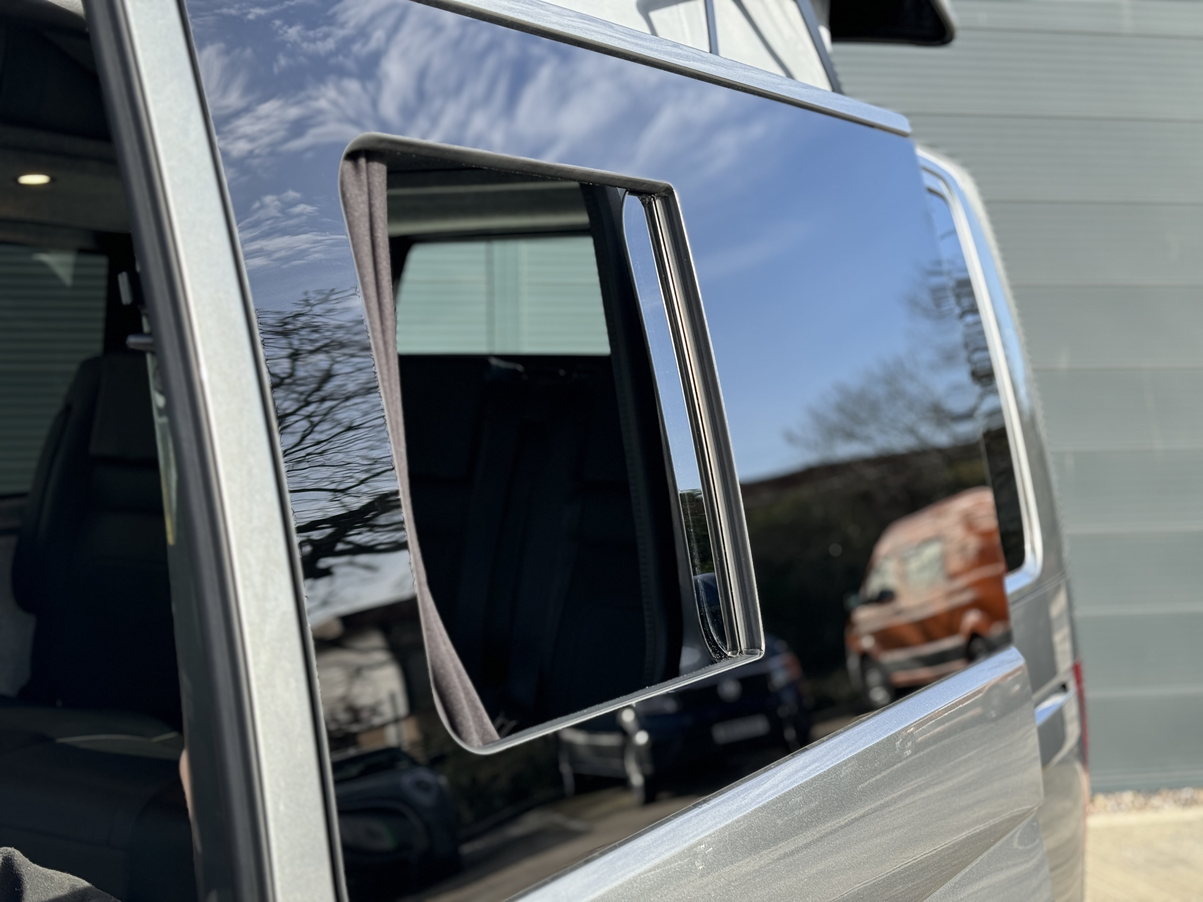 Volkswagen Transporter | 2.0 TDI T28 Manual SWB Euro 6 (150 ps) Day Van