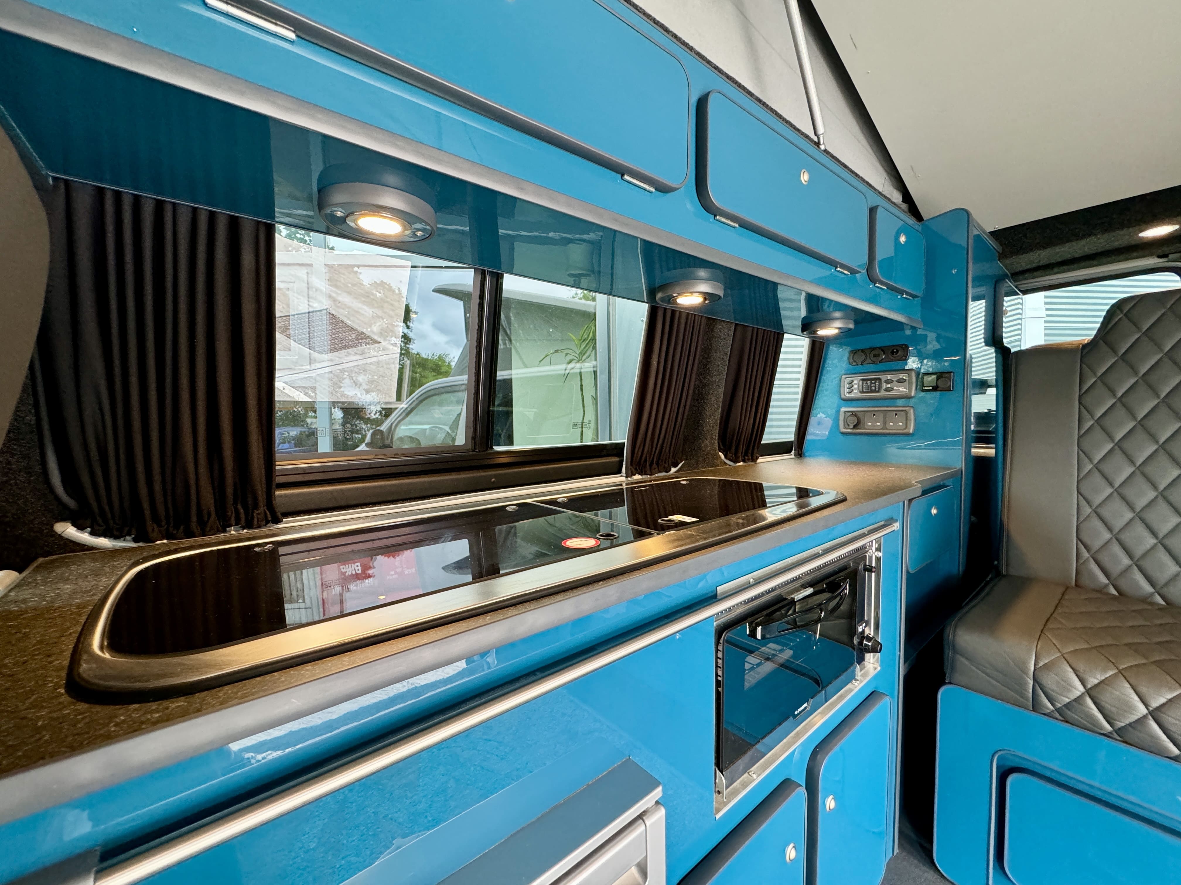 2.0 TDI T28 BlueMotion Tech Highline Campervan 5dr Diesel Manual SWB Euro 6 (102 ps)