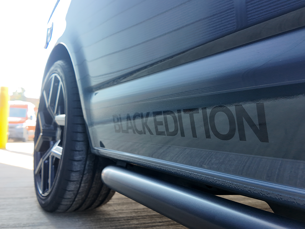 Volkswagen Transporter Sportline Black Edition Campervan