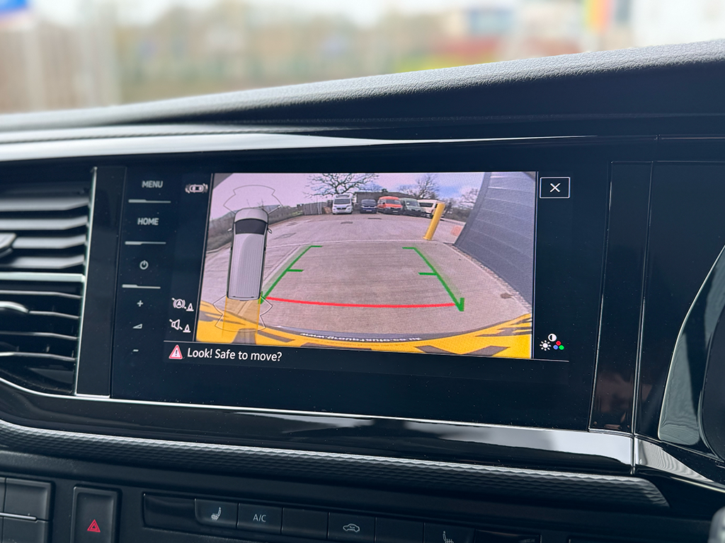 Volkswagen Transporter Sportline Black Edition Campervan