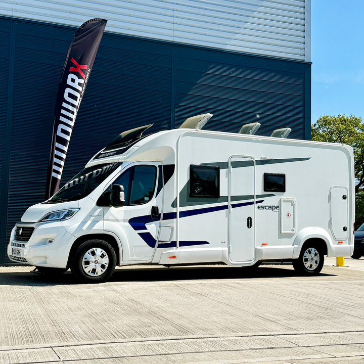 Swift Escape 695