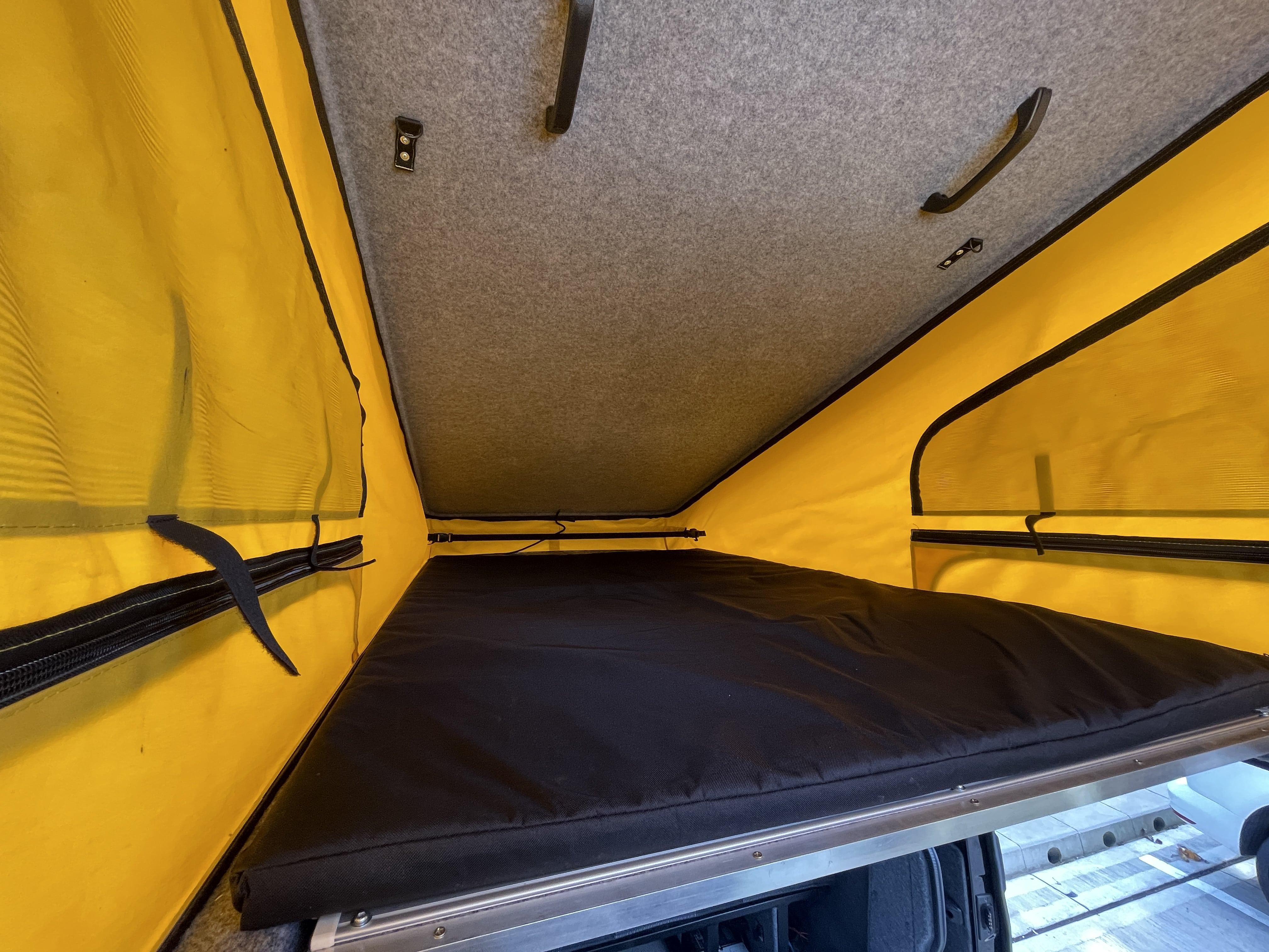 Vw t5 pop top sales roof bed