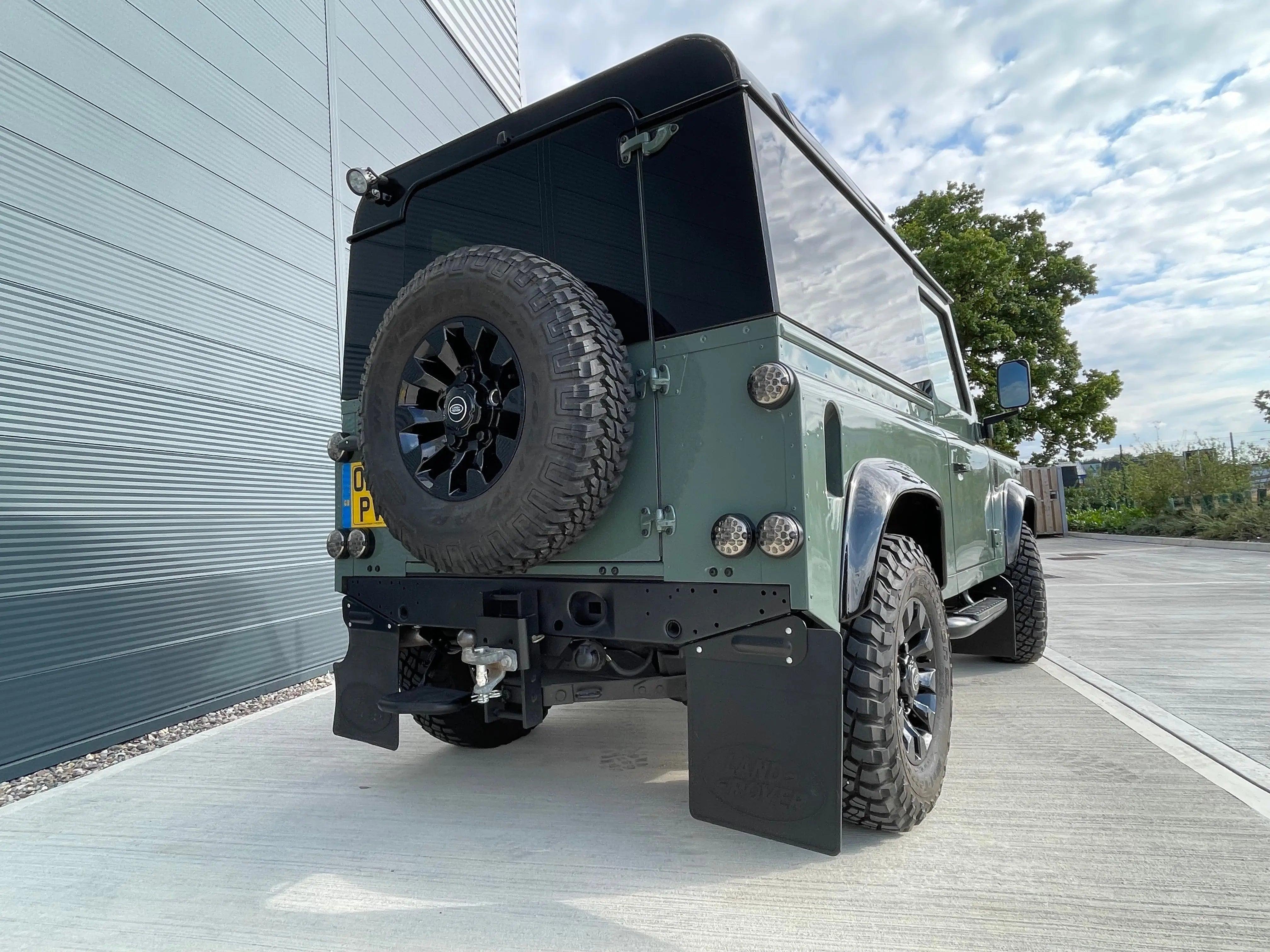 Land Rover Defender 90 | OE65PVA SUV (2006 - 2016) 2.2 TDCi Hard Top 3dr Diesel Manual 4WD SWB Euro 5 (122 ps) Wildworx | Campervan Conversions, Sales & Accessories Wildworx | Campervan Conversions, Sales & Accessories