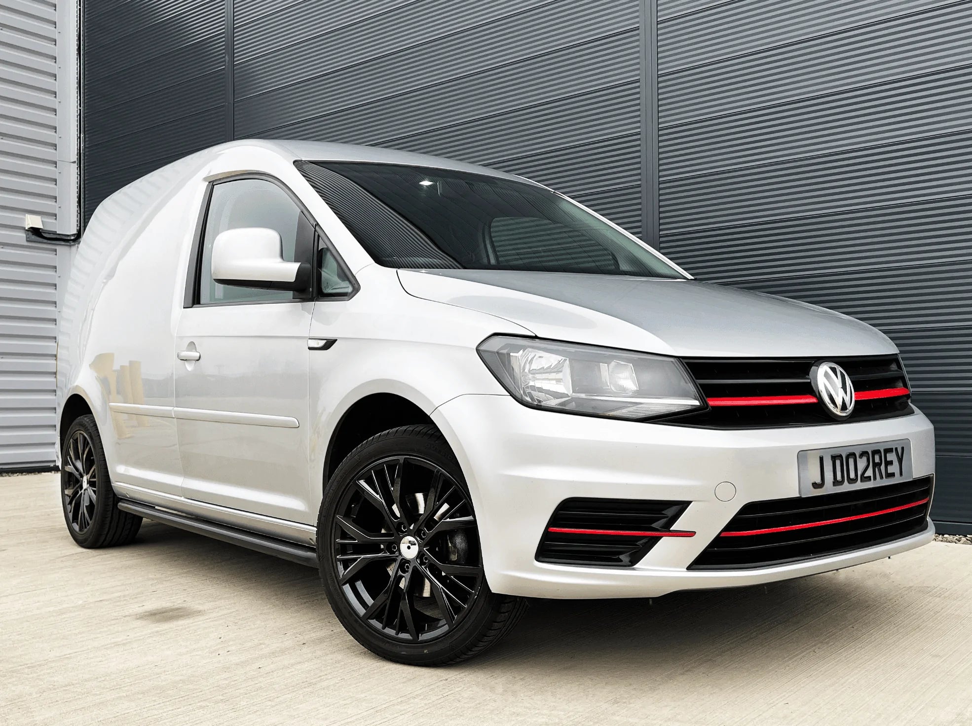 Volkswagen Caddy 2.0 TDI Trendline Manual (102 ps) - Wildworx | Campervan Conversions, Sales & Accessories -Volkswagen Caddy 2.0 TDI Trendline Manual (102 ps)