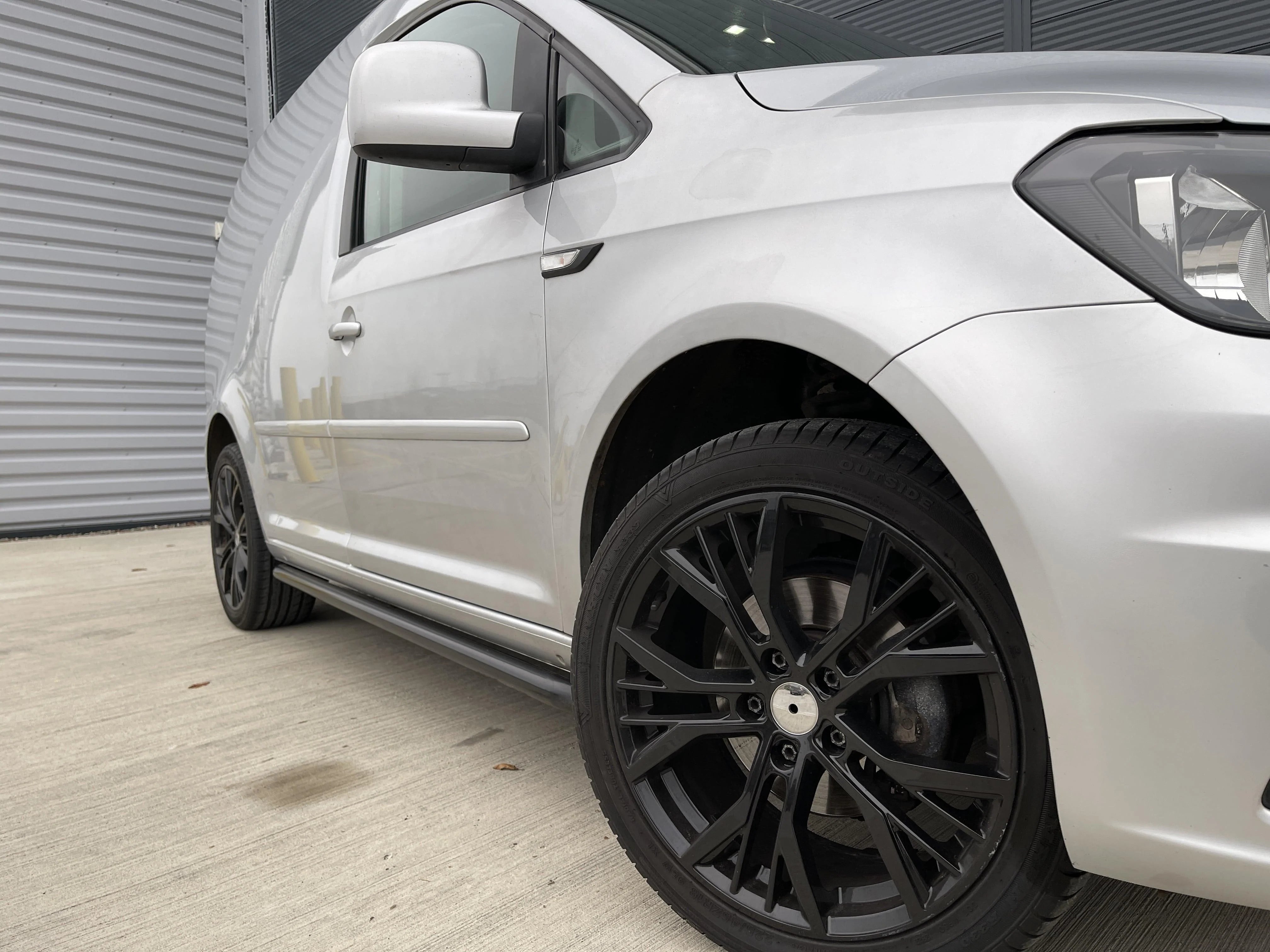 Volkswagen Caddy 2.0 TDI Trendline Manual (102 ps) - Wildworx | Campervan Conversions, Sales & Accessories -Volkswagen Caddy 2.0 TDI Trendline Manual (102 ps)