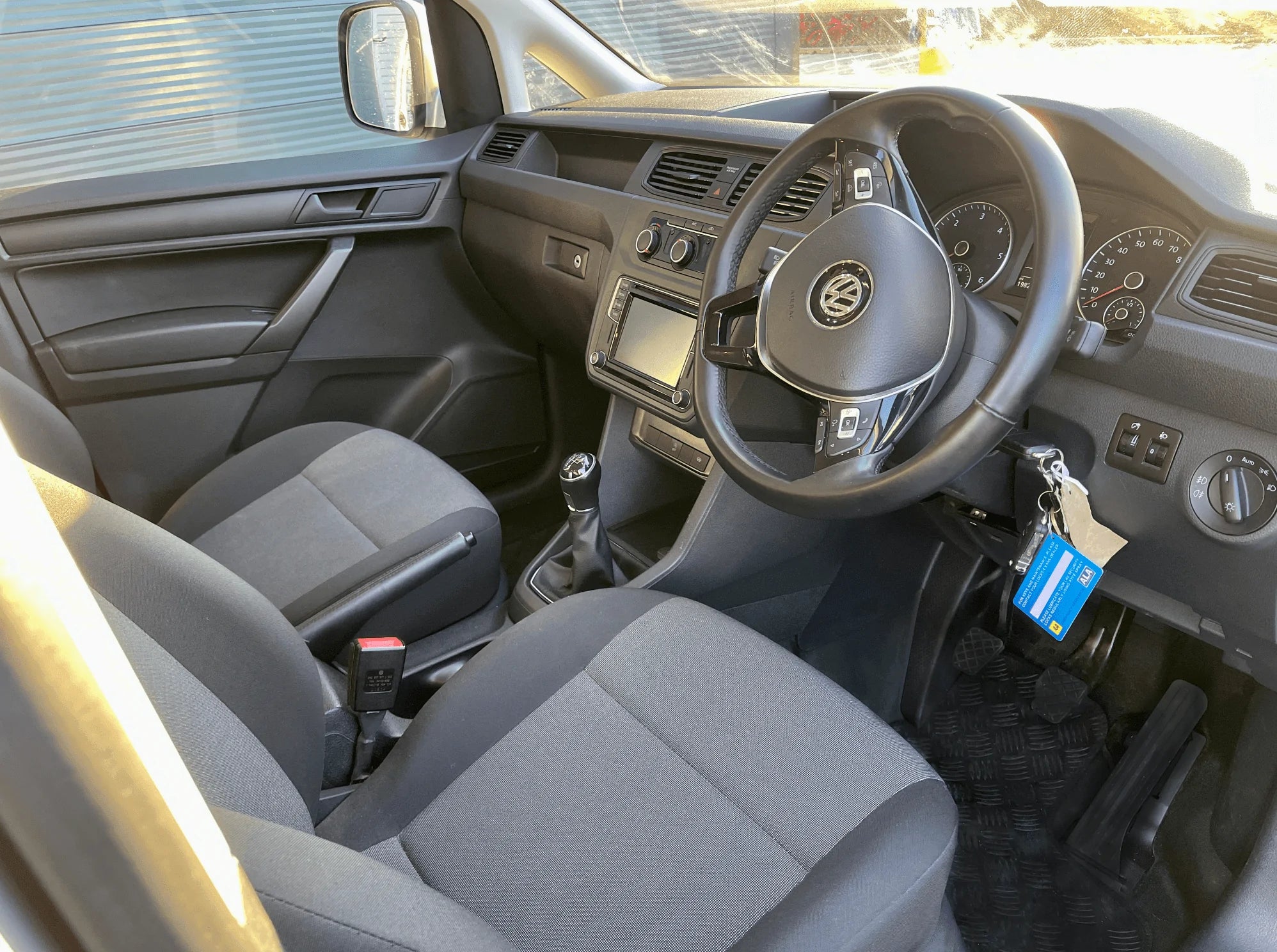 Volkswagen Caddy Maxi Highline Manual Euro 6 (102 ps) - Wildworx | Campervan Conversions, Sales & Accessories -Volkswagen Caddy Maxi Highline Manual Euro 6 (102 ps)